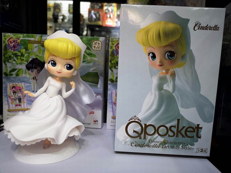 Disney Q version Cinderella Wedding version white Boxed Figure Decoration 15CM a box of 100