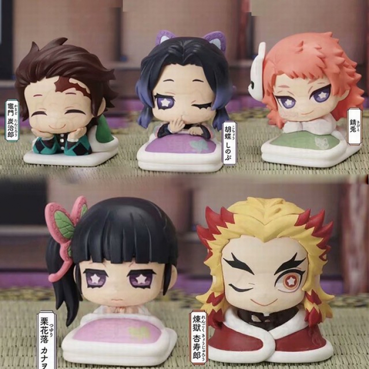 Demon Slayer Kimets a set of 5 Boxed Figure Decoration Model High about 5CM