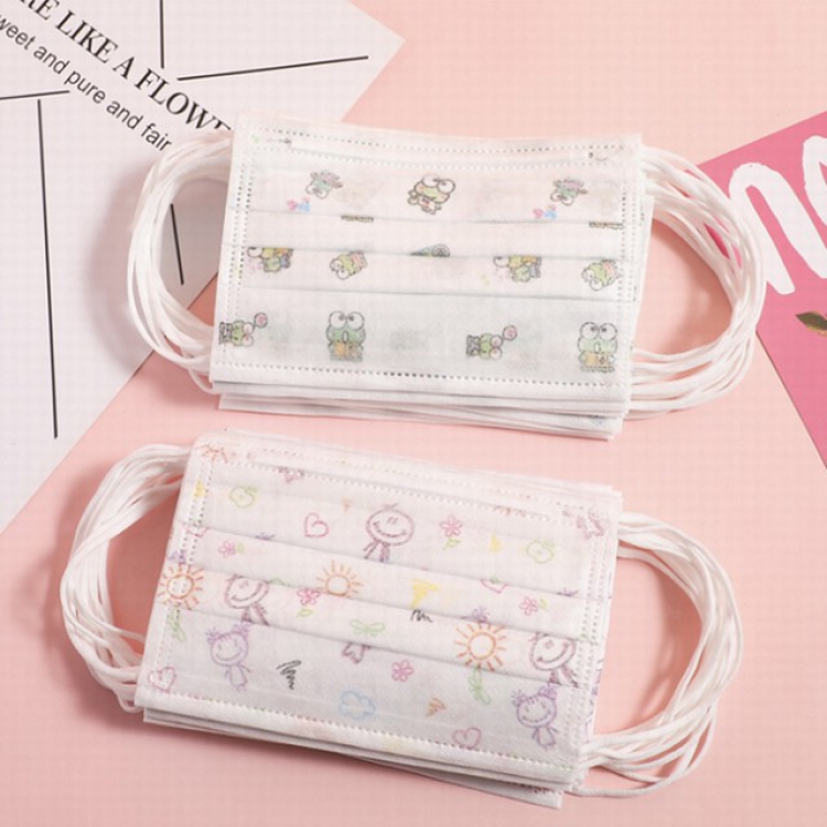 Random dustproof protective masks with frog and doll patterns 50 a price for one packs