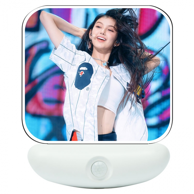 NewJeans Movie star charging induction night light box set 12X8cm