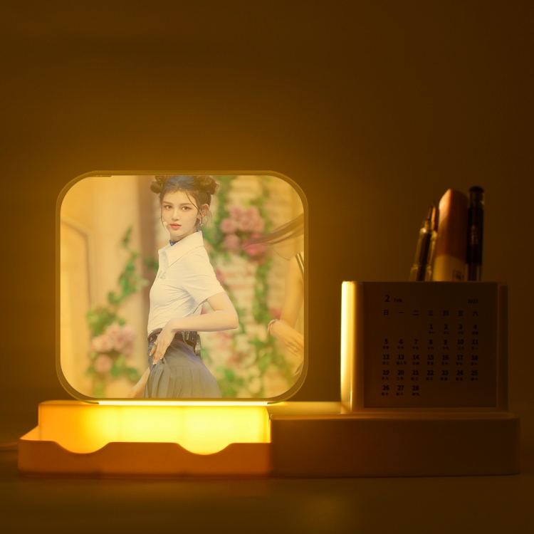 NewJeans New acrylic pencil holder night light bracket