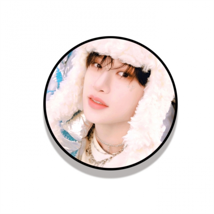 straykids Anime Mobile phone holder folding tablet holder price for 5 pcs