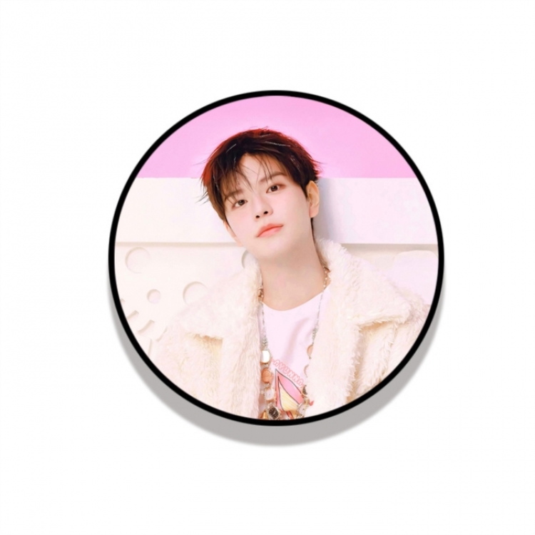 straykids Anime Mobile phone holder folding tablet holder price for 5 pcs