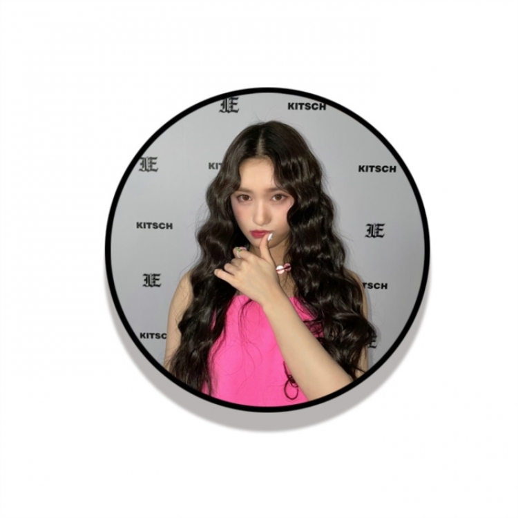 IVE Anime Mobile phone holder folding tablet holder price for 5 pcs