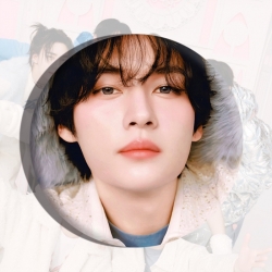 straykids Anime tinplate brooc...