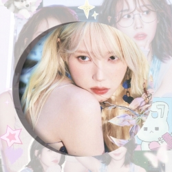 IU Anime tinplate brooch badge...