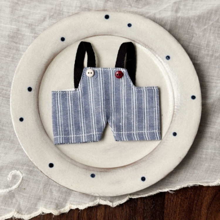 Labubu Doll and figurine dress-up with rompers price for 5 pcs