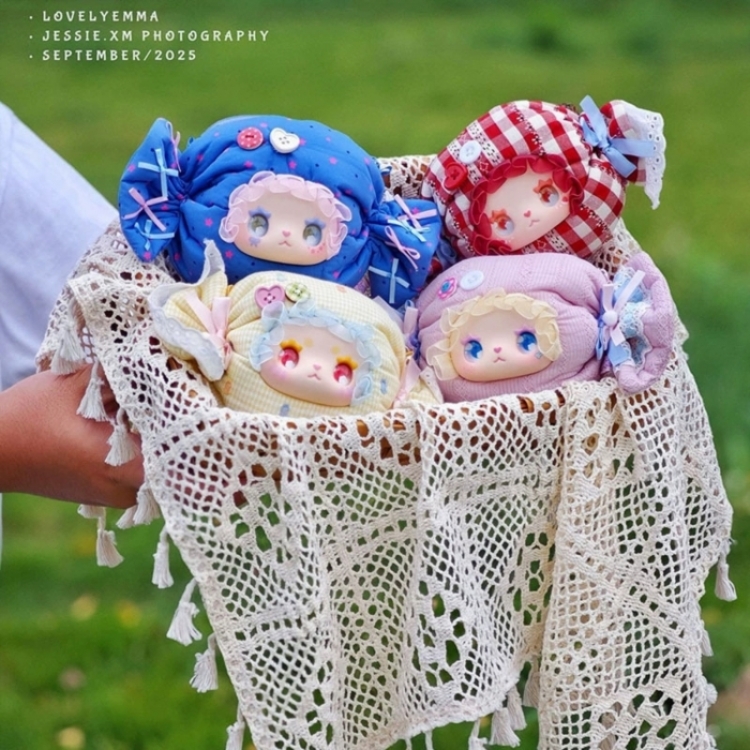 LOVELY EMMA Blind box plush trendy toy a set of 6