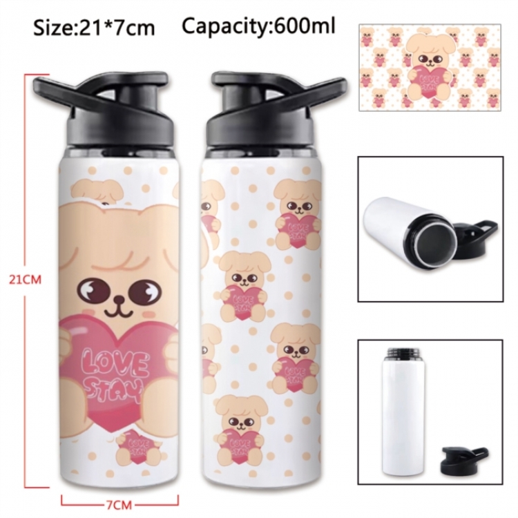 Straykids Anime Printed Outdoor Sports Water Bottle 600ml 21x7cm